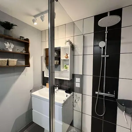 Villa Résidence 058-vendays Montalivet - 058 - Petit Coin Paisible à Côté Des Pins Et à 200m De L'océan Mae-4871 Vendays-Montalivet